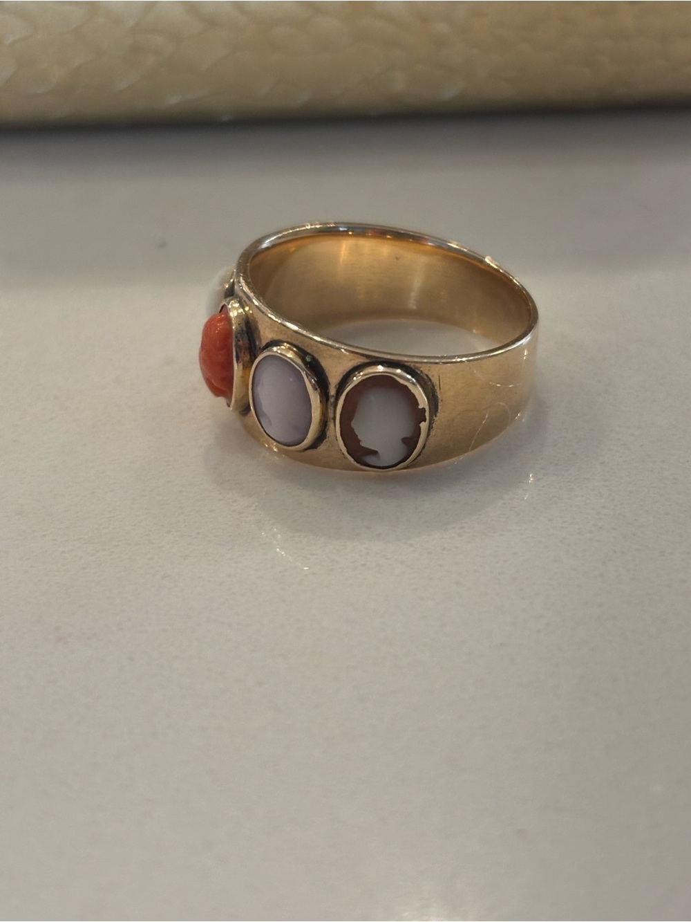 Antique 14k Gold Multi-Stone Cameo Band Ring - Picture 5 of 8